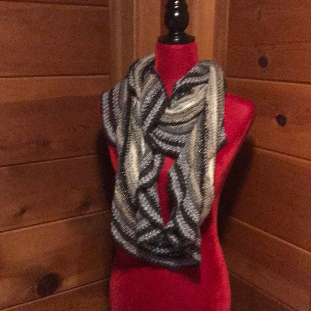 Loop scarf